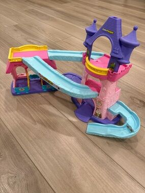 Fisher Price Little People Klip Klop Princess Castle